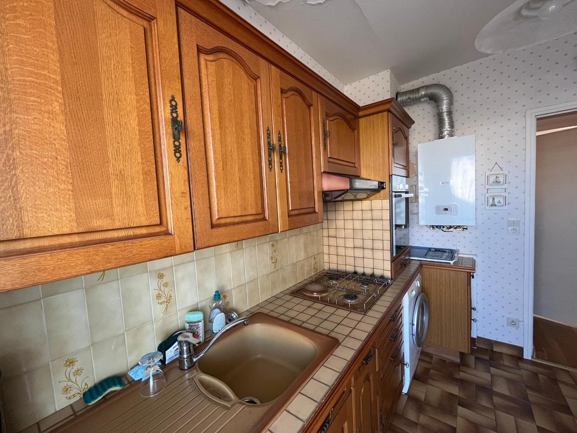 Arcachon: T2 Bis Proche Centre Et Avec Parking - Fr-1-319-595 Appartement