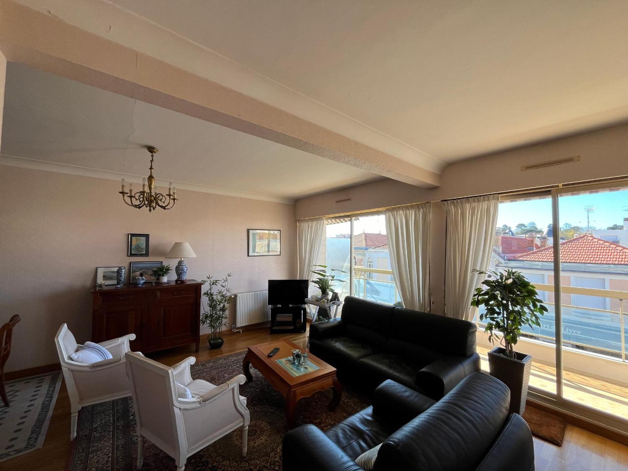 Appartement Arcachon: T2 Bis Proche Centre Et Avec Parking - Fr-1-319-595 *