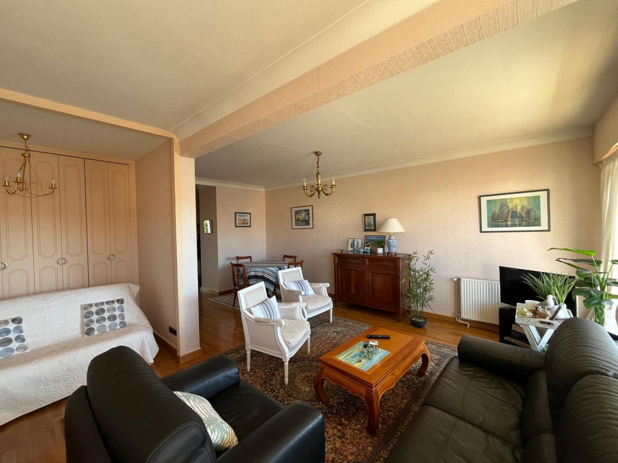 Arcachon: T2 Bis Proche Centre Et Avec Parking - Fr-1-319-595 Appartement Arcachon